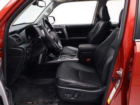 Used 2022 Toyota 4Runner Limited image 14