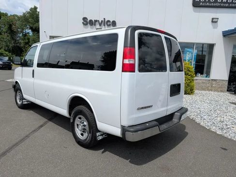 Used 2017 Chevrolet Express 2500 LT w/ LT Preferred Equipment Group RWD image 7