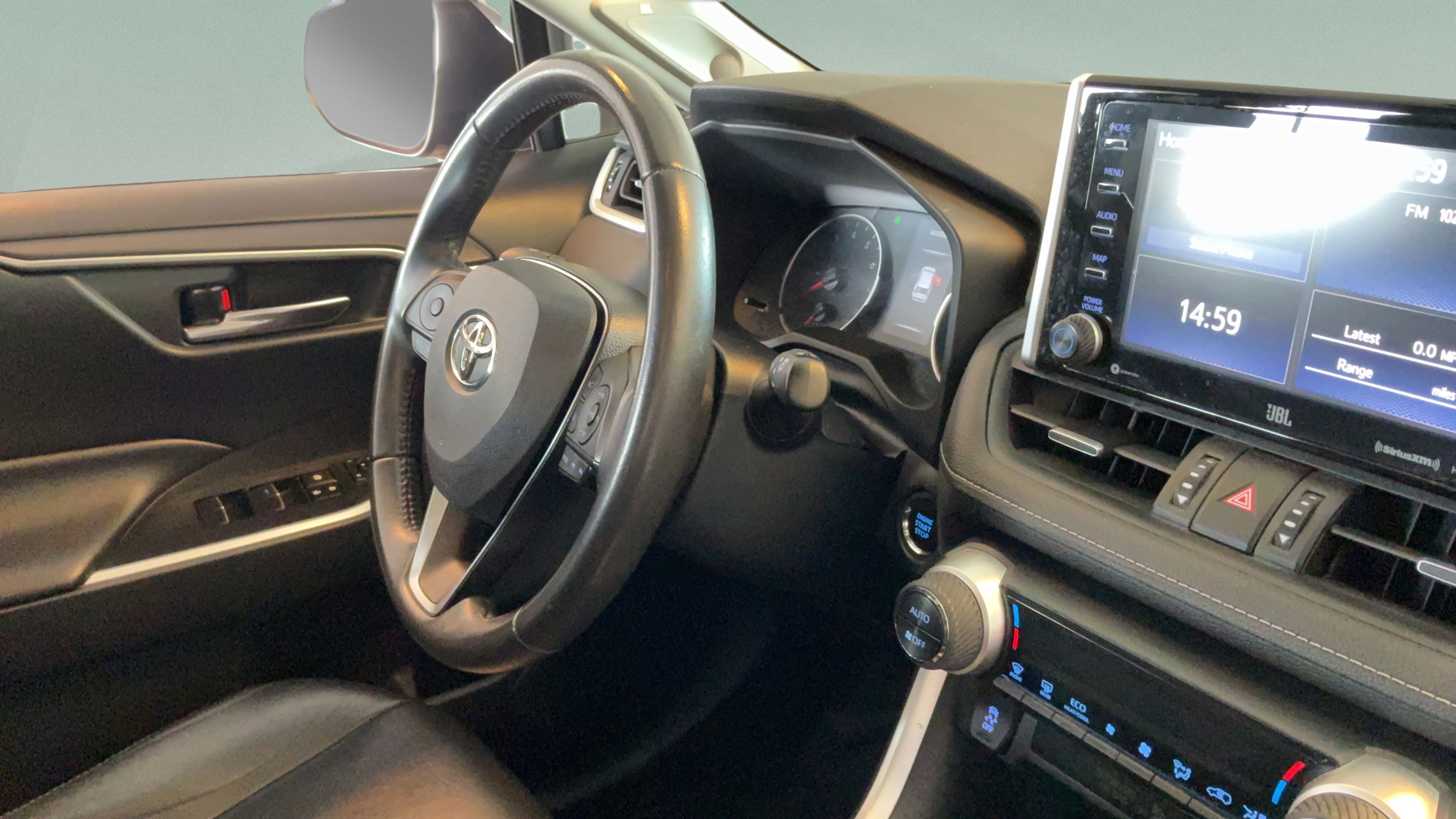 Used 2019 Toyota RAV4 XLE Premium w/ Advanced Technology Package FWD image 43