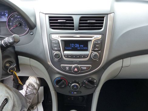 Used 2016 Hyundai Accent SE FWD image 22