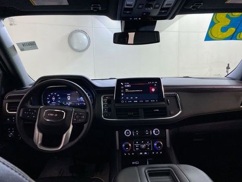 Certified 2023 GMC Yukon SLT w/ SLT Premium Package AWD/4WD image 34