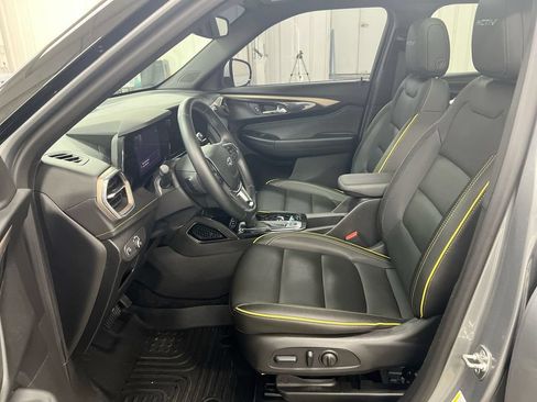 Used 2025 Chevrolet TrailBlazer ACTIV w/ Convenience Package AWD/4WD image 20