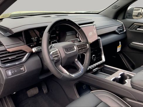 New 2026 GMC Acadia Denali w/ Super Cruise Package FWD image 8