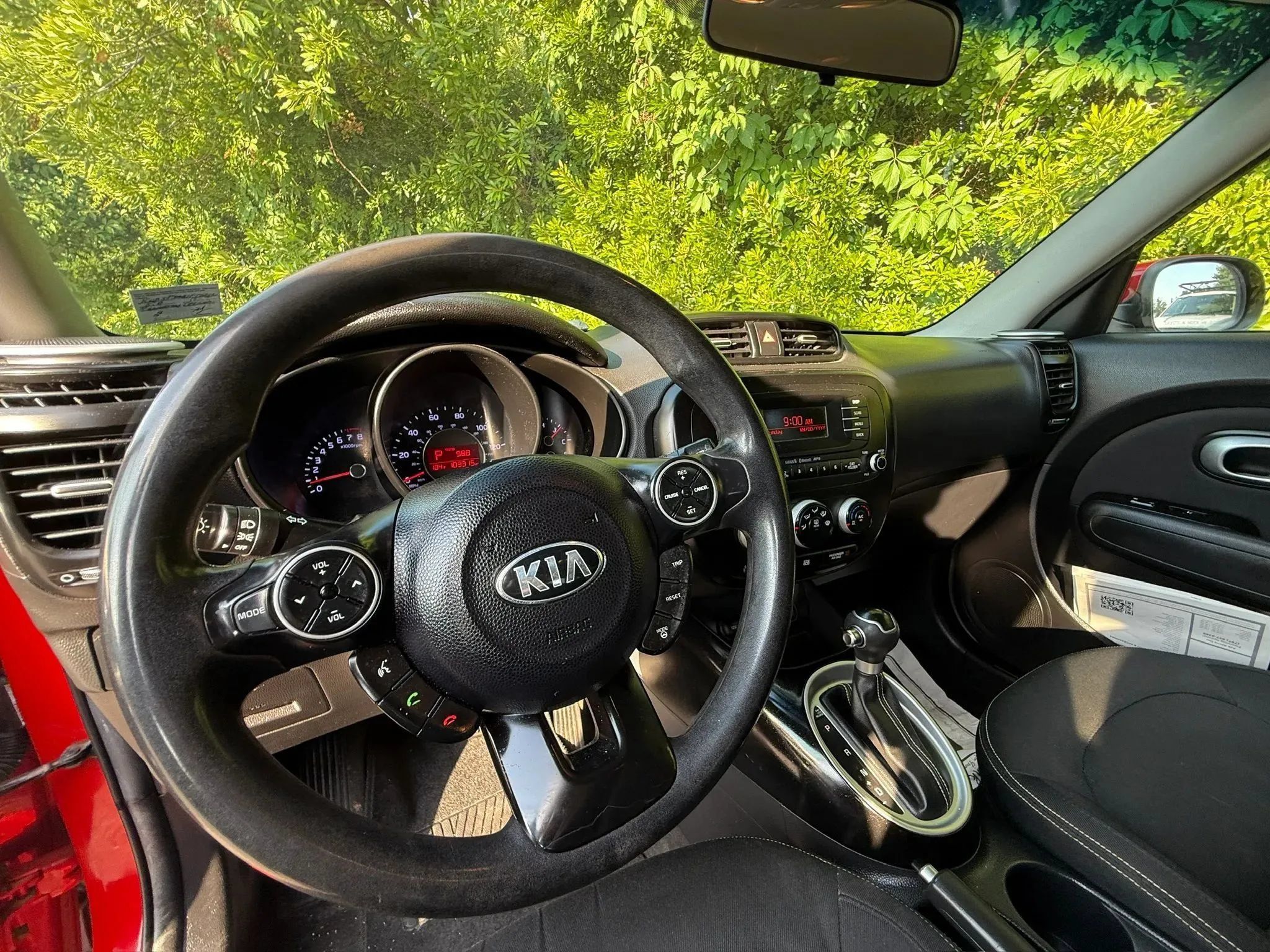 Used 2015 Kia Soul + FWD image 34