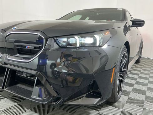 New 2026 BMW M5 w/ Executive Package image 9