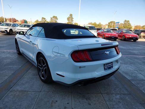 Used 2023 Ford Mustang Premium image 5