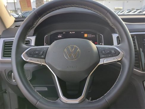 Used 2022 Volkswagen Atlas SE image 30