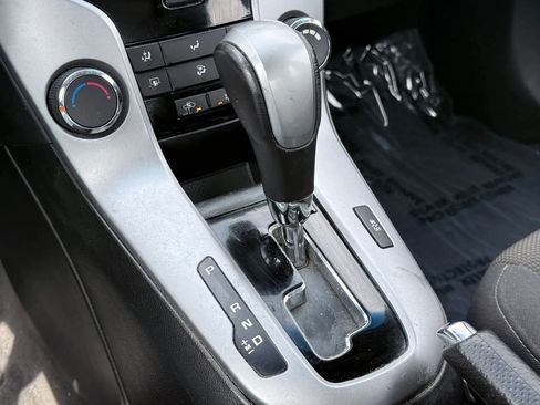 Used 2012 Chevrolet Cruze LT w/ All-Star Edition image 27