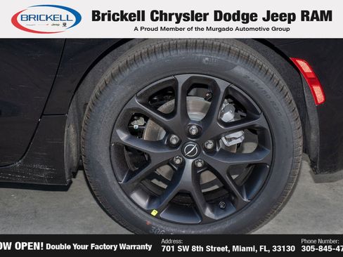 New 2026 Chrysler Pacifica Limited FWD image 40