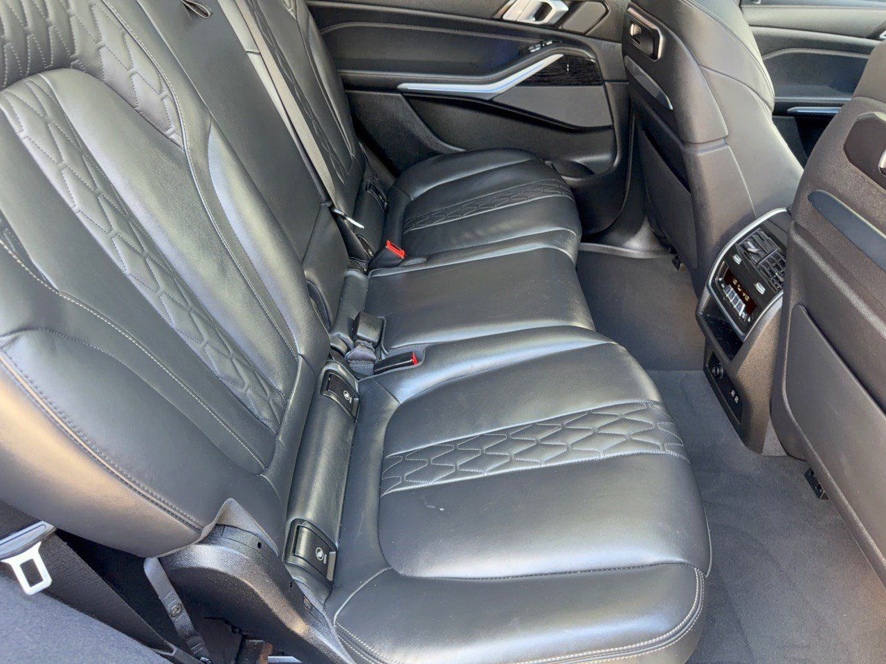 Used 2024 BMW X7 xDrive40i w/ Executive Package AWD/4WD image 29