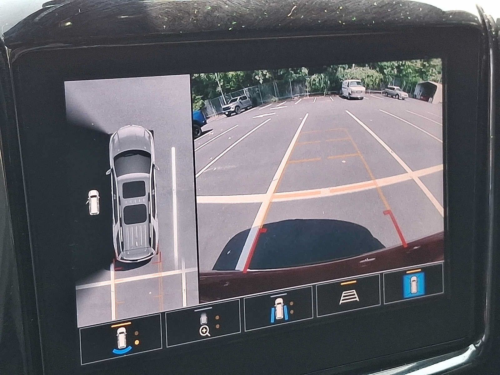 Certified 2022 Chevrolet Traverse RS AWD/4WD image 19