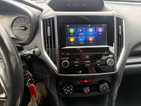 Used 2019 Subaru Crosstrek 2.0i Premium AWD/4WD image 17