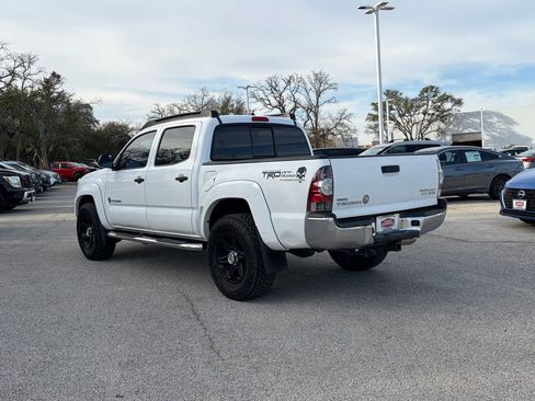 Used 2014 Toyota Tacoma PreRunner w/ SR5 Package image 6