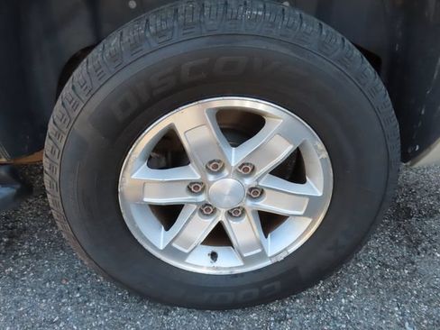 Used 2008 GMC Yukon SLT w/ SLT Preferred Equipment Group AWD/4WD image 35