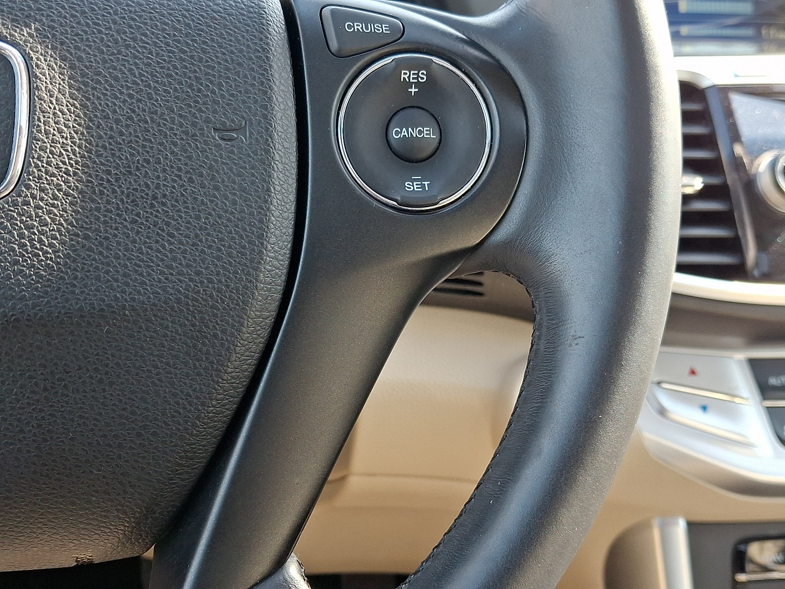 Used 2015 Honda Accord EX-L image 22