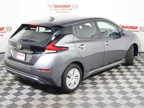Used 2025 Nissan Leaf S FWD image 4