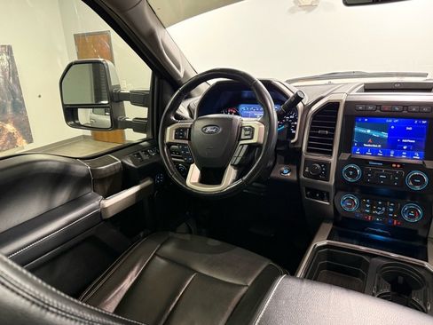 Used 2021 Ford F250 Lariat w/ Tremor Off-Road Package image 11