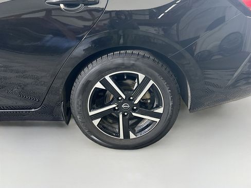 Used 2024 Nissan Sentra SV image 11