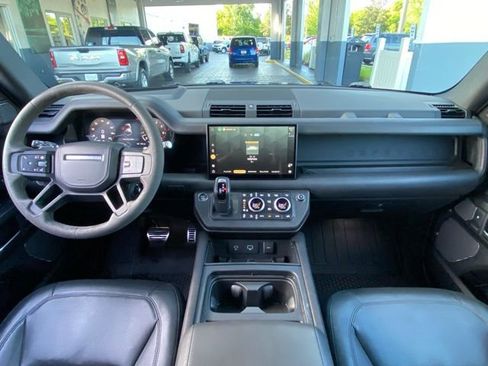 Used 2024 Land Rover Defender 110 Carpathian Edition image 17