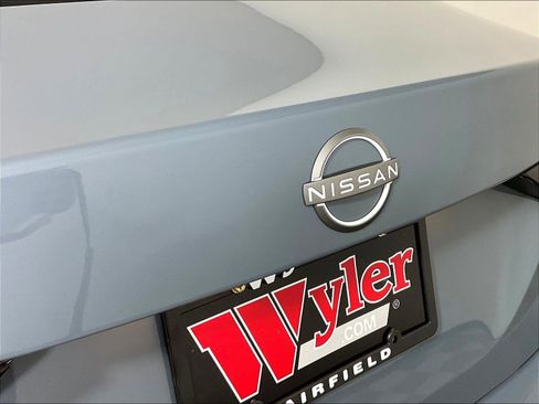 Used 2024 Nissan Sentra SV FWD image 24