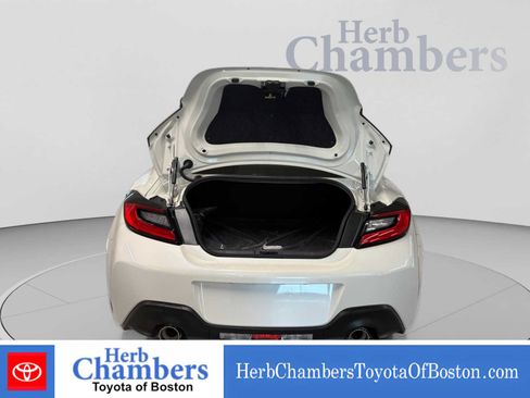 New 2026 Toyota GR86 Premium w/ Performance Package RWD image 4
