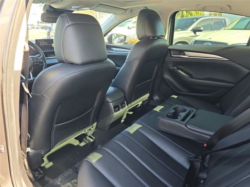 Used 2021 MAZDA MAZDA6 Grand Touring image 11