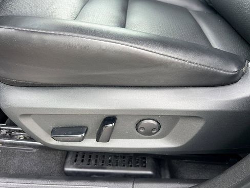 Certified 2023 Nissan Rogue SV w/ SV Premium Package image 22