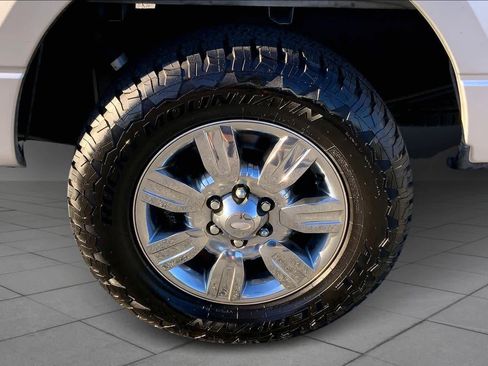 Used 2012 Ford F150 XLT w/ XLT Chrome Pkg image 10