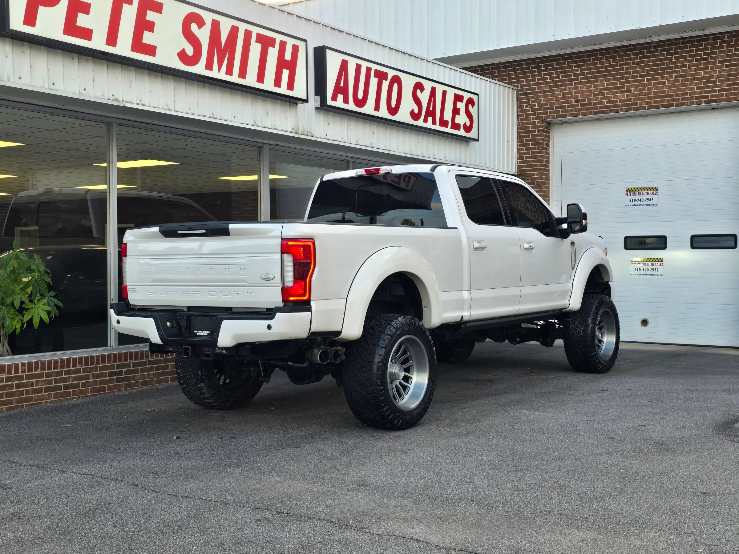 Used 2019 Ford F250 Platinum w/ Platinum Ultimate Package AWD/4WD image 7