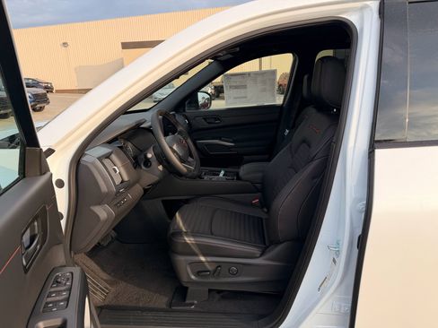 New 2026 Nissan Pathfinder Rock Creek AWD/4WD image 4