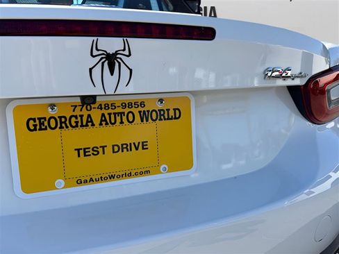 Used 2017 FIAT 124 Spider Lusso image 9