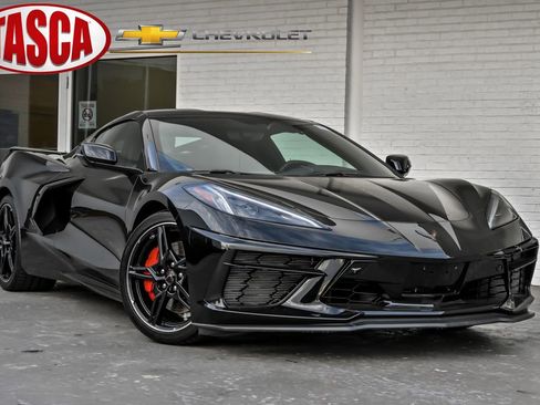Used 2023 Chevrolet Corvette Stingray Preferred Cpe w/ Z51 Performance Package RWD image 1