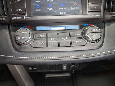 Used 2016 Toyota RAV4 XLE image 31