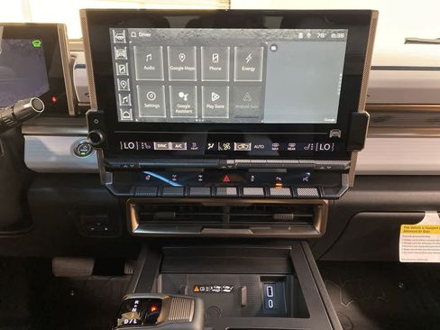 Used 2024 GMC Hummer EV 3X w/ Extreme Off-Road Package image 25