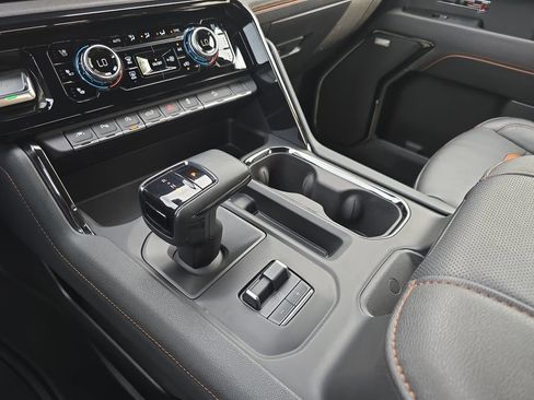 Certified 2023 GMC Sierra 1500 AT4 w/ AT4 Premium Package AWD/4WD image 22