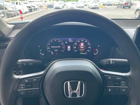 Certified 2023 Honda Accord EX image 7