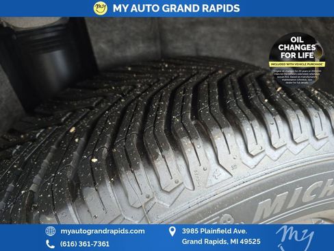 Used 2024 Volkswagen Atlas Peak Edition SE image 33