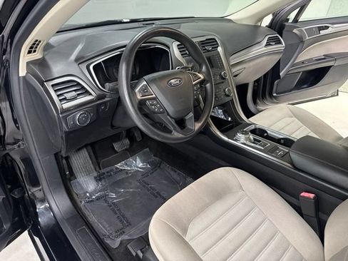 Used 2018 Ford Fusion S FWD image 10