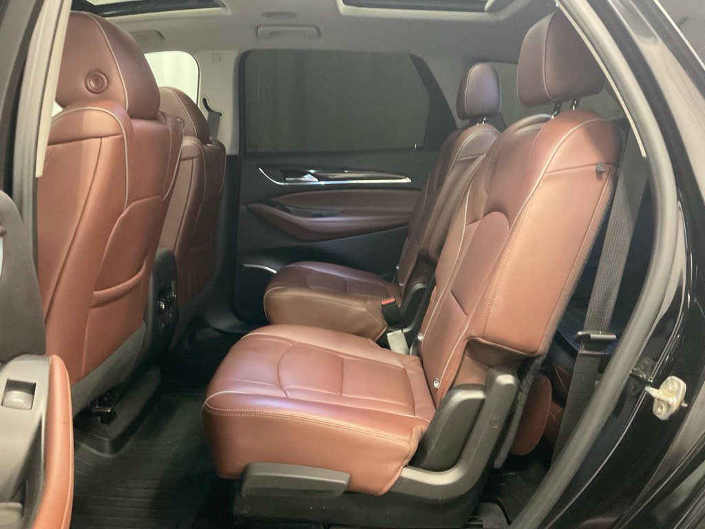 Used 2021 Buick Enclave Avenir w/ Avenir Technology Package AWD/4WD image 35