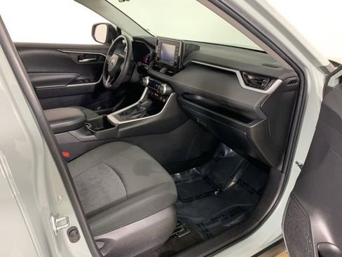 Used 2022 Toyota RAV4 XLE w/ Convenience Package AWD/4WD image 40