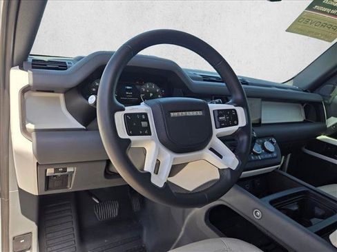 Used 2024 Land Rover Defender 110 S AWD/4WD image 9