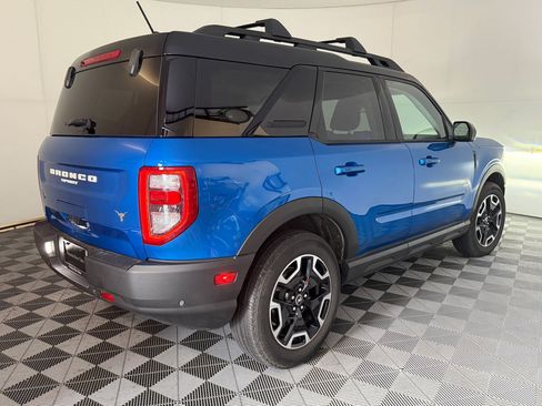 Used 2022 Ford Bronco Sport Outer Banks w/ Tech Package AWD/4WD image 9