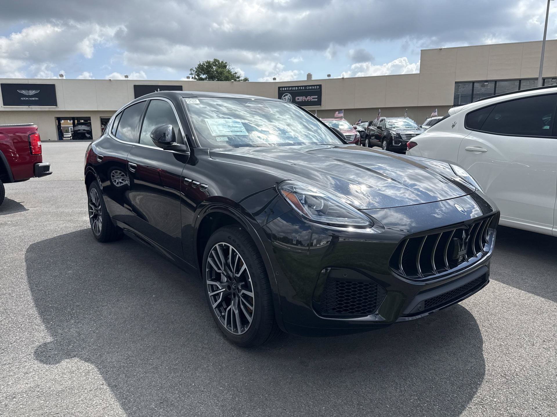Used 2025 Maserati Grecale GT AWD/4WD image 6
