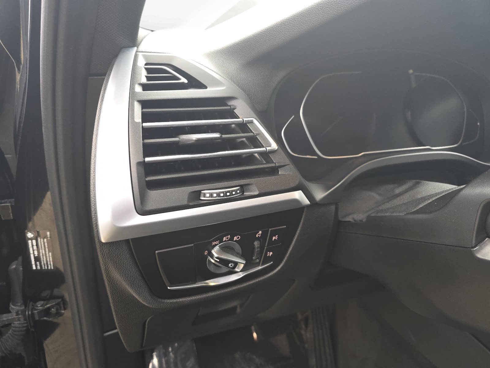 Used 2022 BMW X3 sDrive30i RWD image 35