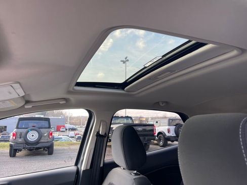 Used 2022 Ford EcoSport SE w/ SE Convenience Package image 8