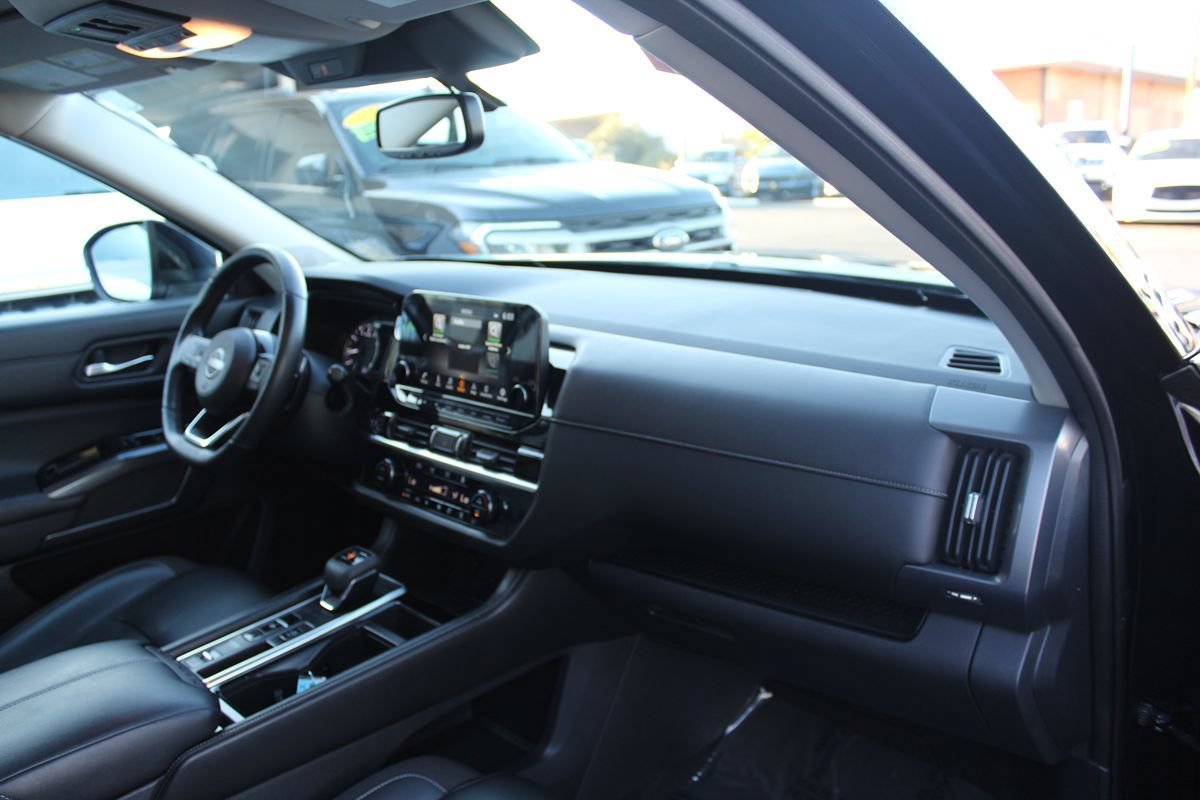 Used 2022 Nissan Pathfinder SL w/ SL Premium Package FWD image 24