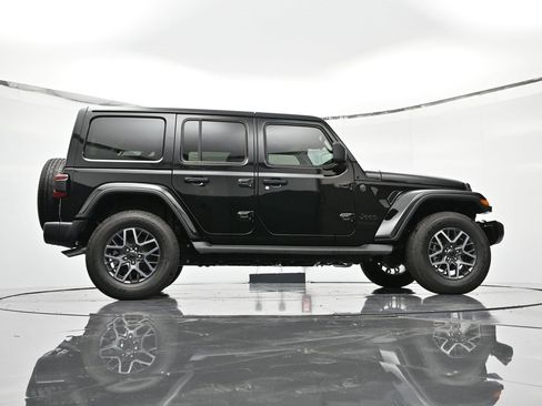 New 2025 Jeep Wrangler Unlimited Sahara image 43