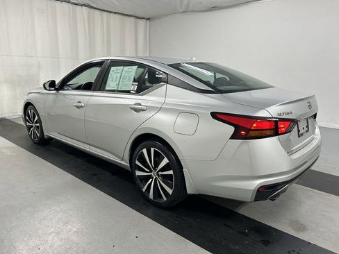 Used 2019 Nissan Altima 2.5 SR w/ SR Premium Package image 7