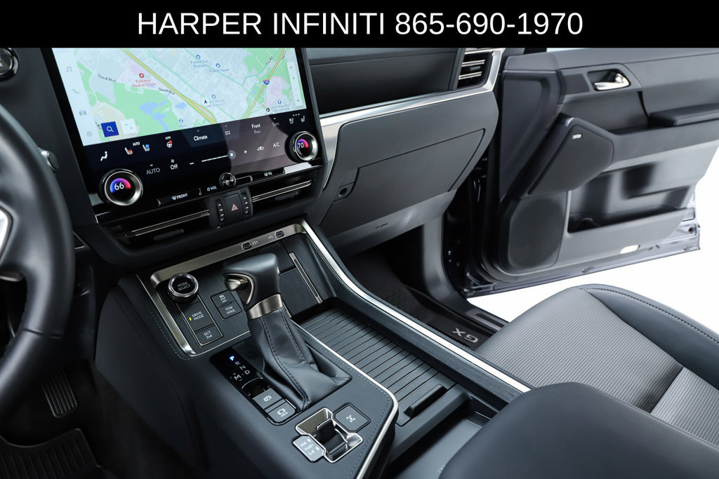 Used 2024 Lexus GX 550 w/ Accessory Package (2T) AWD/4WD image 24