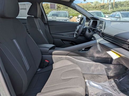 New 2026 Hyundai Elantra SEL Sport Premium FWD image 28